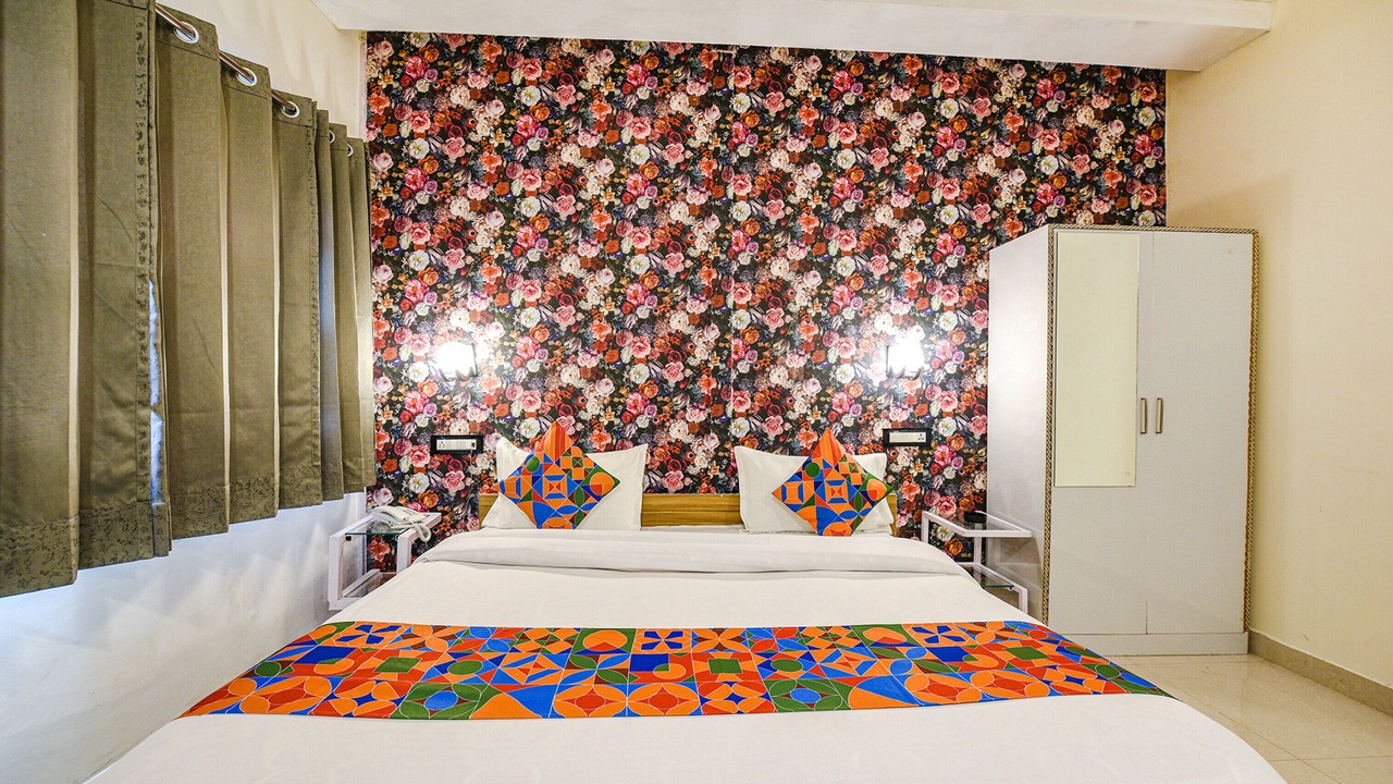 Photo of Bedroom in Dhanaulti
