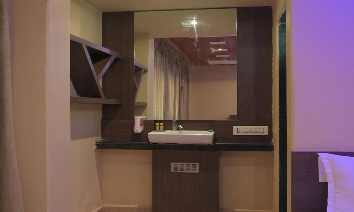 Photo of Bedroom in Kunkeshwar