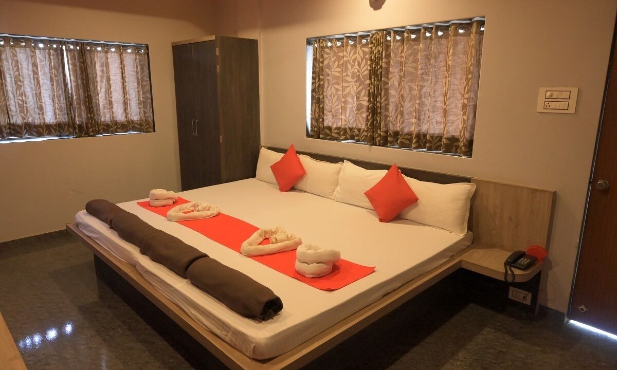 Photo of Bedroom in Kunkeshwar