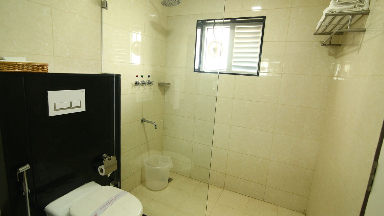 Photo of Bathroom in Kelambakkam