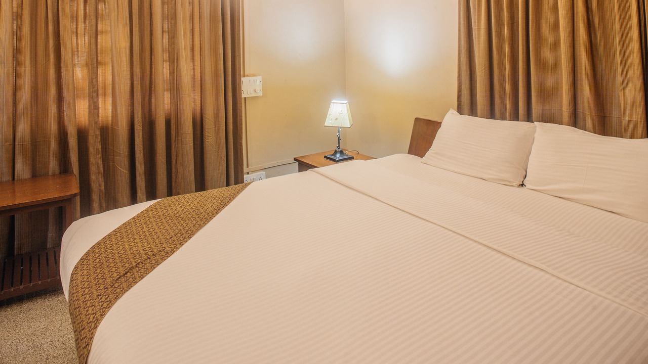 Photo of Bedroom in Thousand Lights West