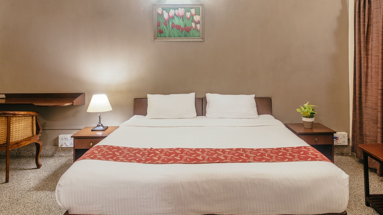 Photo of Bedroom in Thousand Lights West