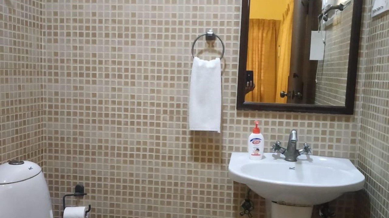 Photo of Bathroom in Thousand Lights West