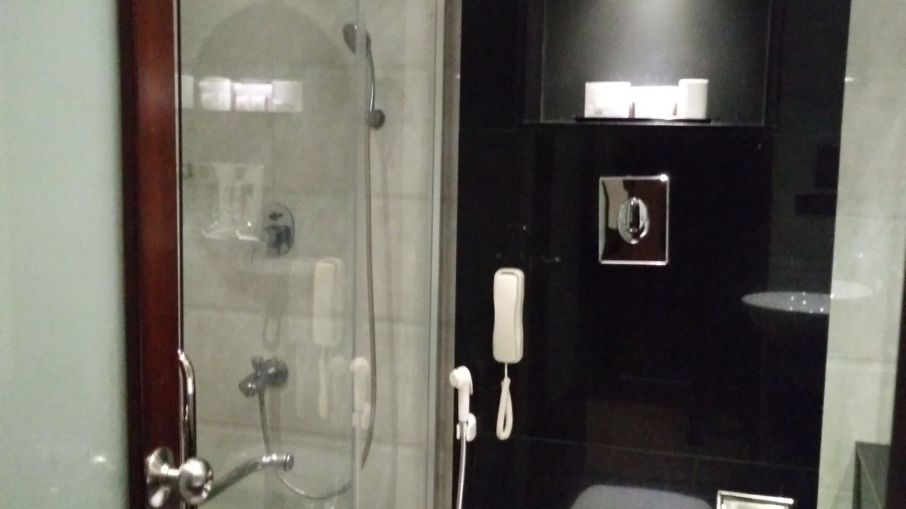 Photo of Bathroom in Kaloor