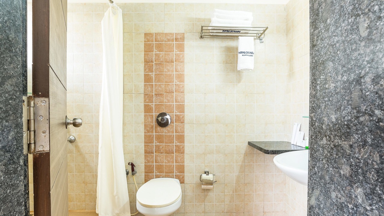 Photo of Bathroom in Adyar