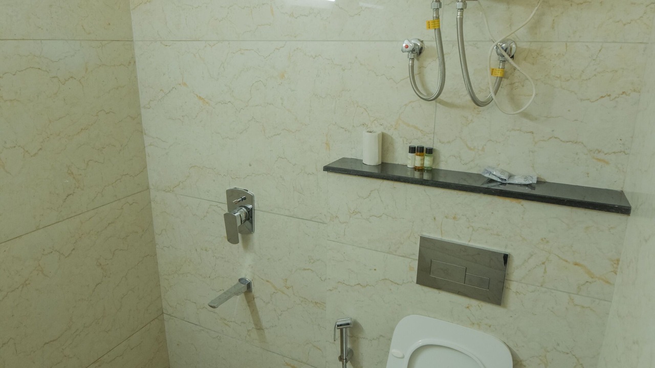 Photo of Bathroom in The Mall Road