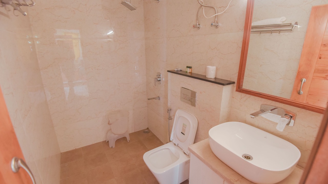 Photo of Bathroom in The Mall Road