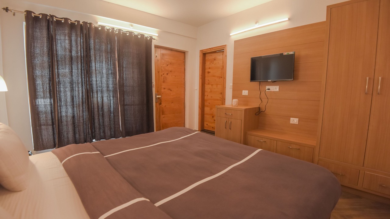 Photo of Bedroom in The Mall Road