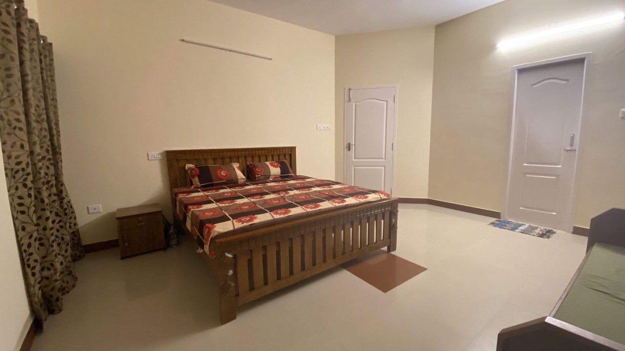 Photo of Bedroom in Mylapore Tiruvallikk