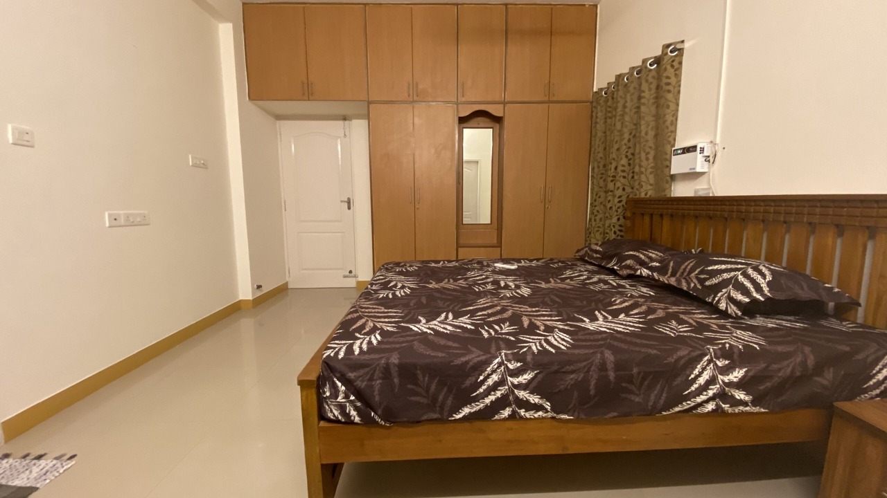 Photo of Bedroom in Mylapore Tiruvallikk