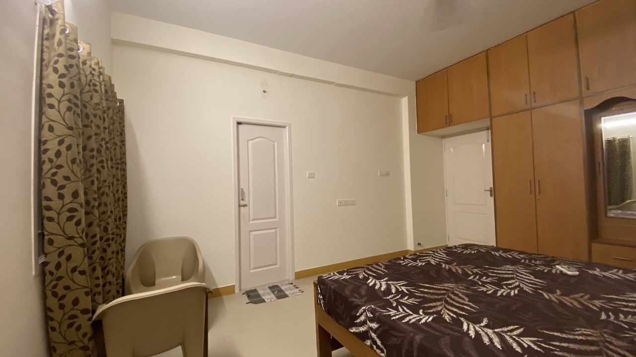 Photo of Bedroom in Mylapore Tiruvallikk