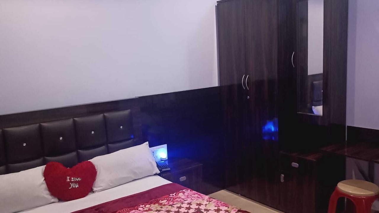 Photo of Bedroom in West Mere