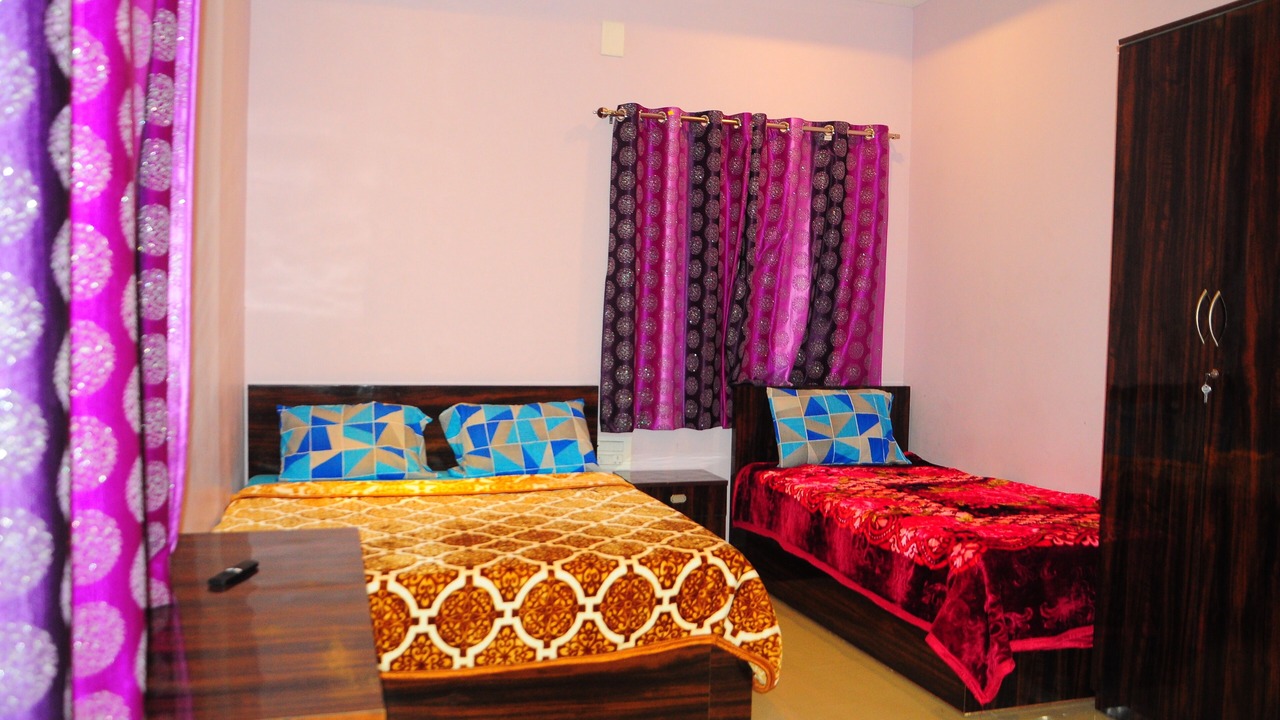 Photo of Bedroom in West Mere