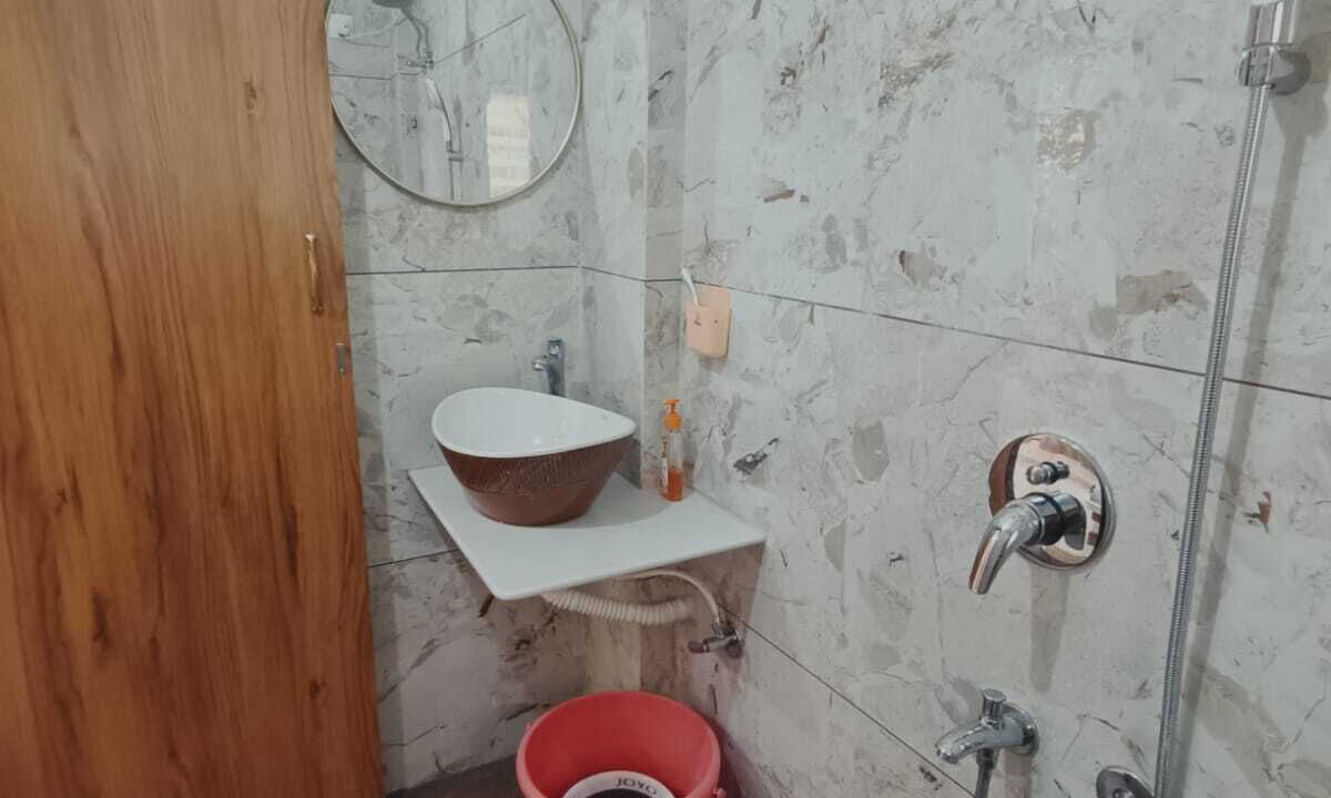 Photo of Bathroom in Kalyan