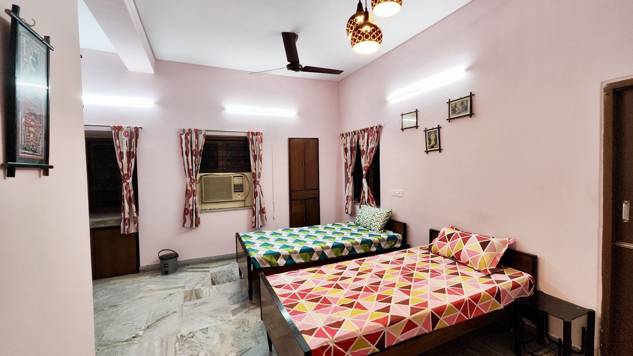Photo of Bedroom in Jadavpur