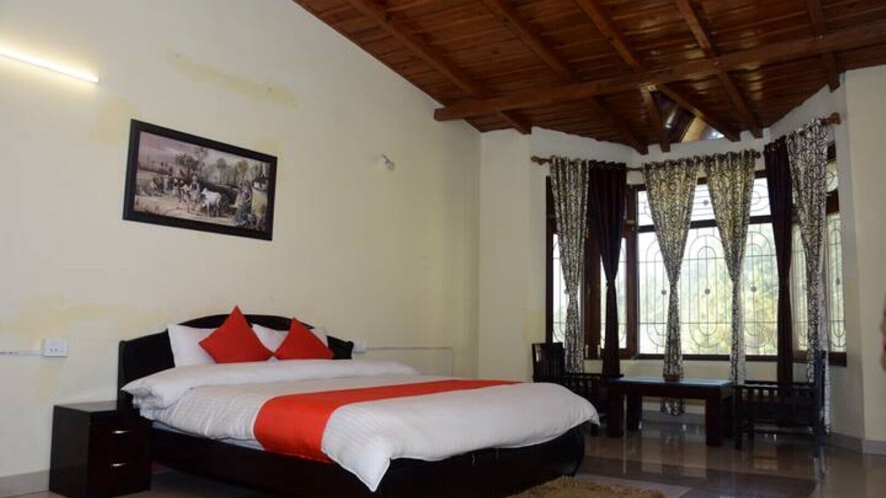 Photo of Bedroom in Bhimtal