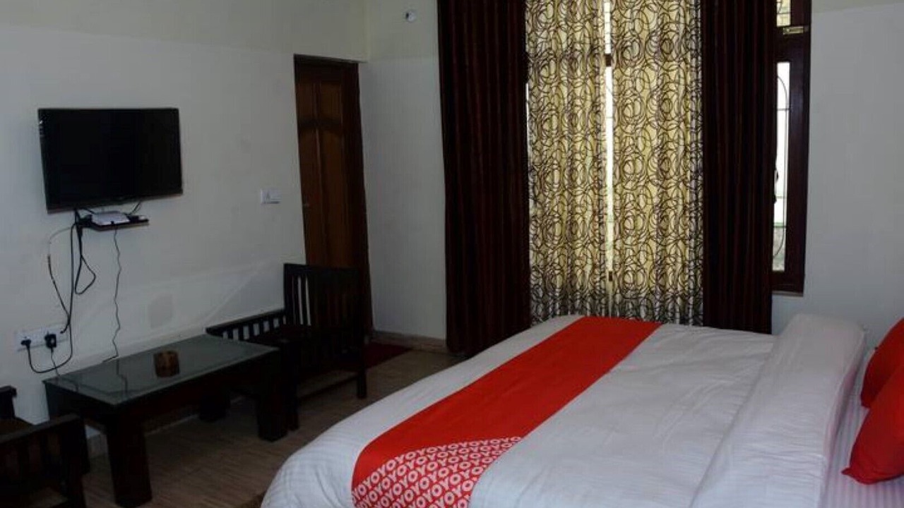 Photo of Bedroom in Bhimtal