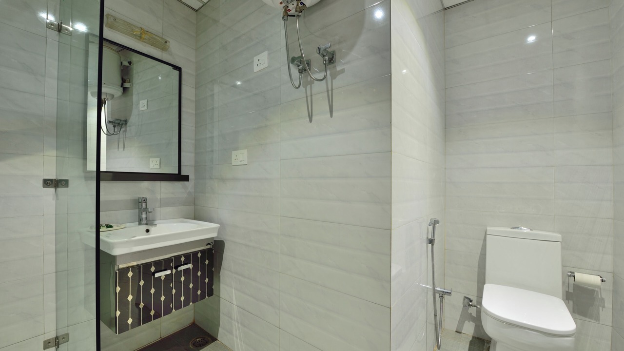 Photo of Bathroom in Theog