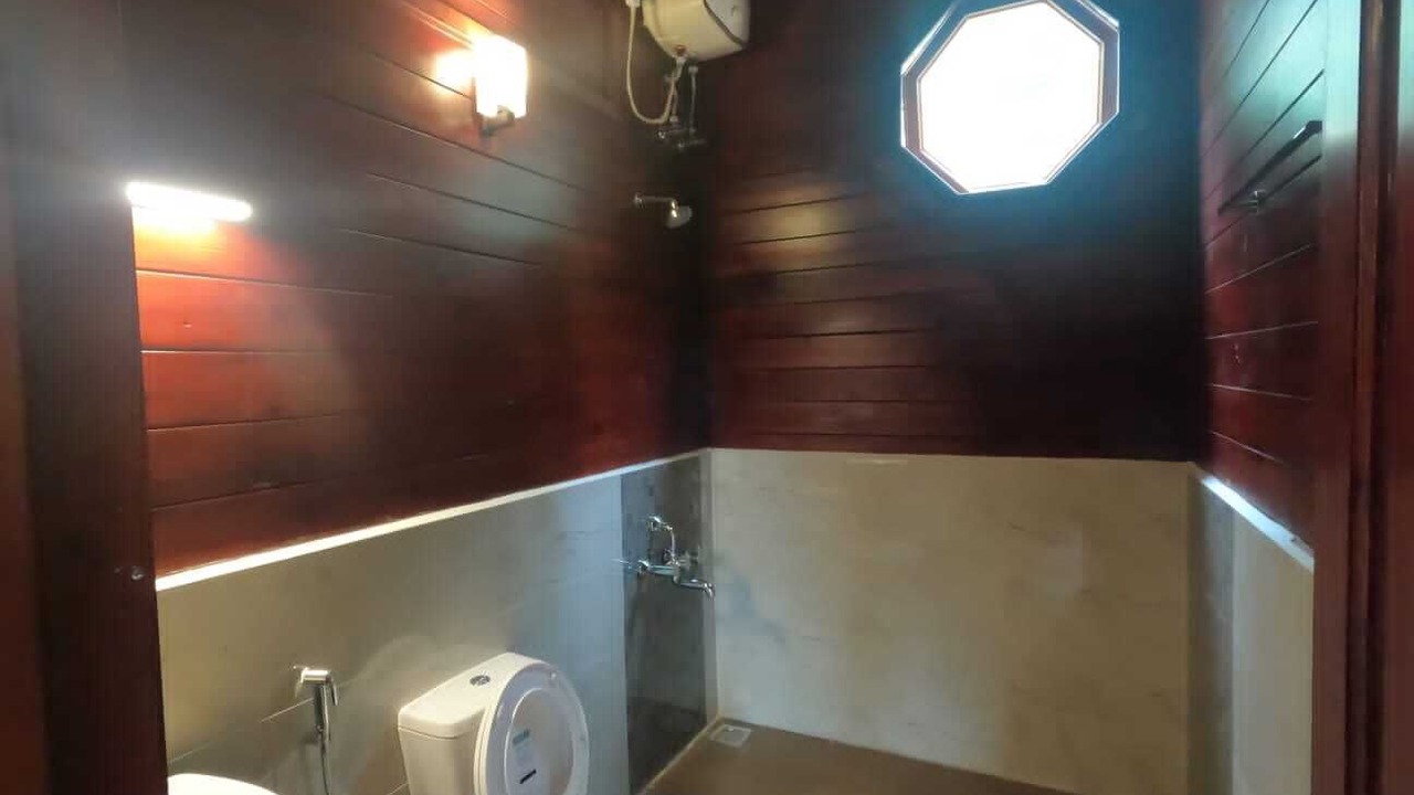 Photo of Bathroom in Kodaikanal