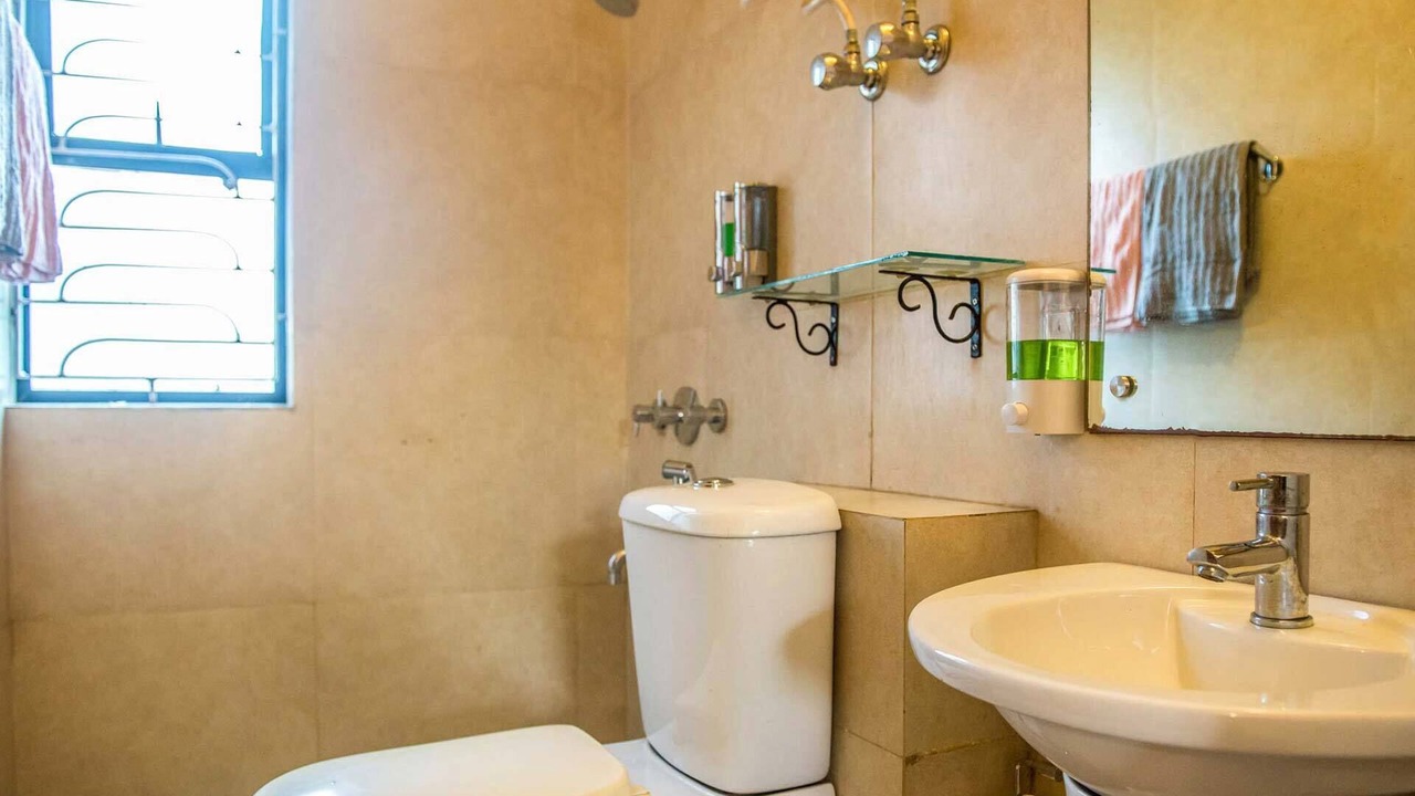 Photo of Bathroom in Roychak