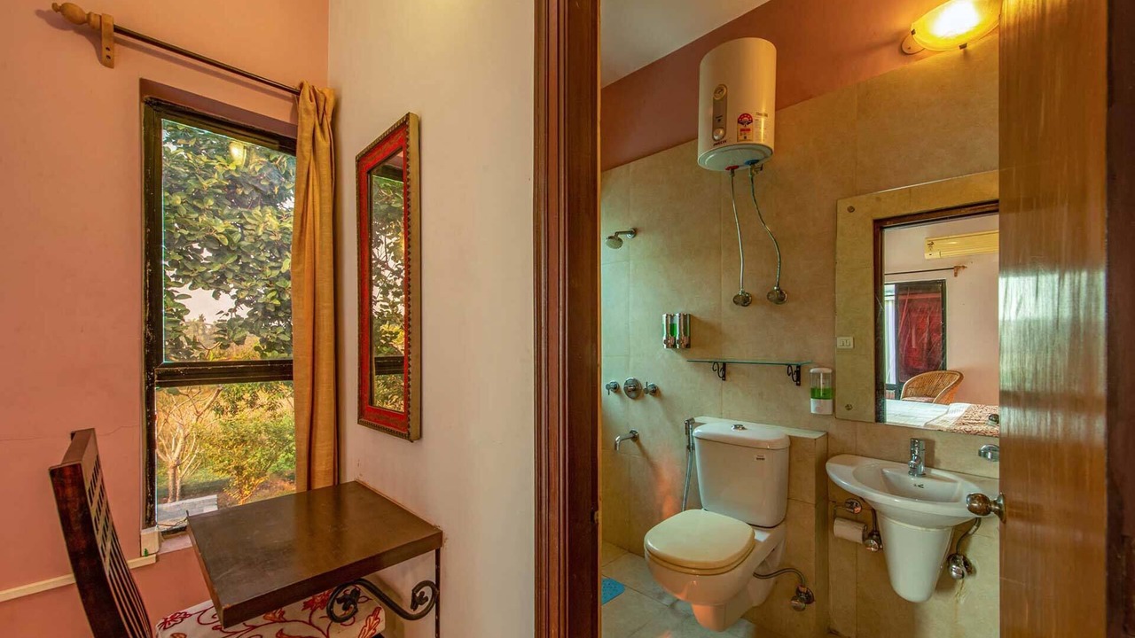 Photo of Bathroom in Roychak