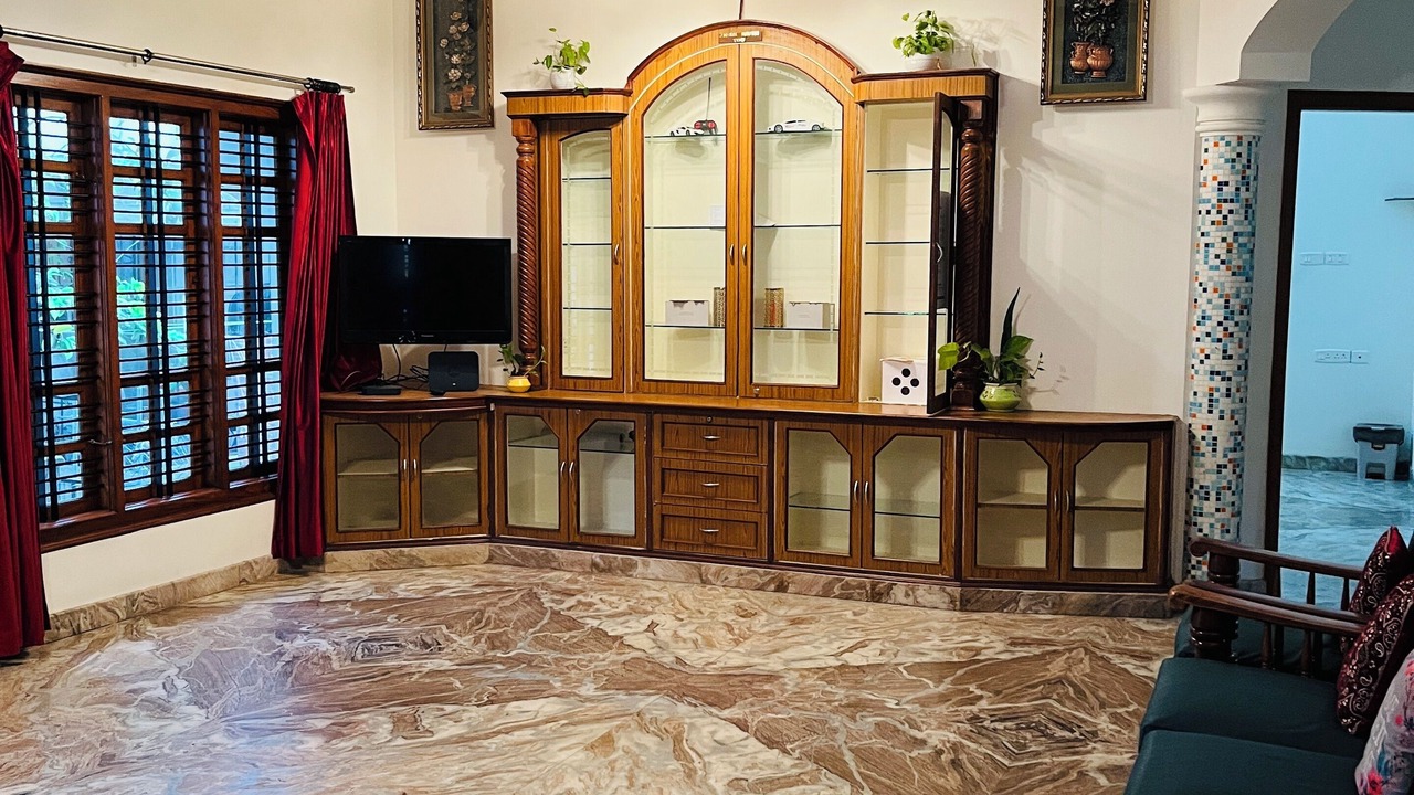Photo of Livingroom in Adyar