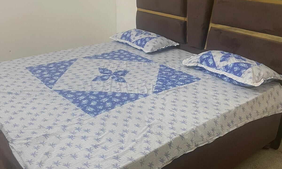 Photo of Bedroom in Ranjit Avenue