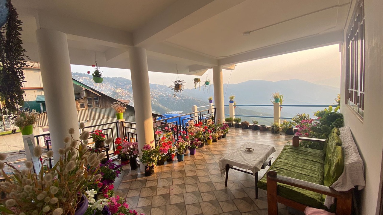 Photo of Patio Balcony in Darjeeling