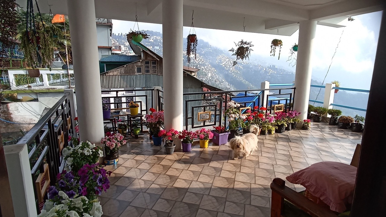 Photo of Patio Balcony in Darjeeling