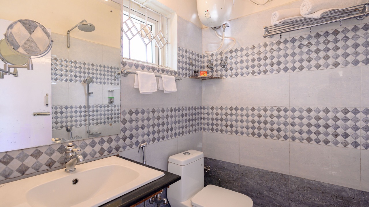 Photo of Bathroom in Thalayathimund