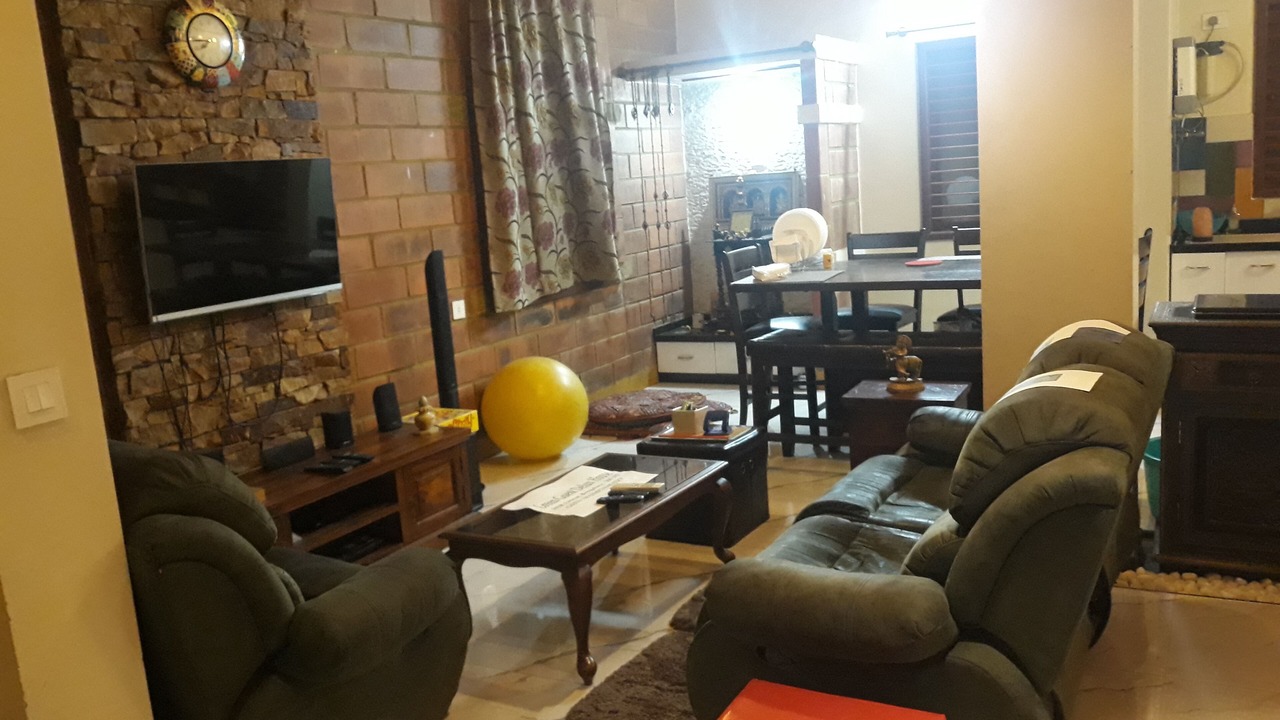 Photo of Livingroom in HSR Layout