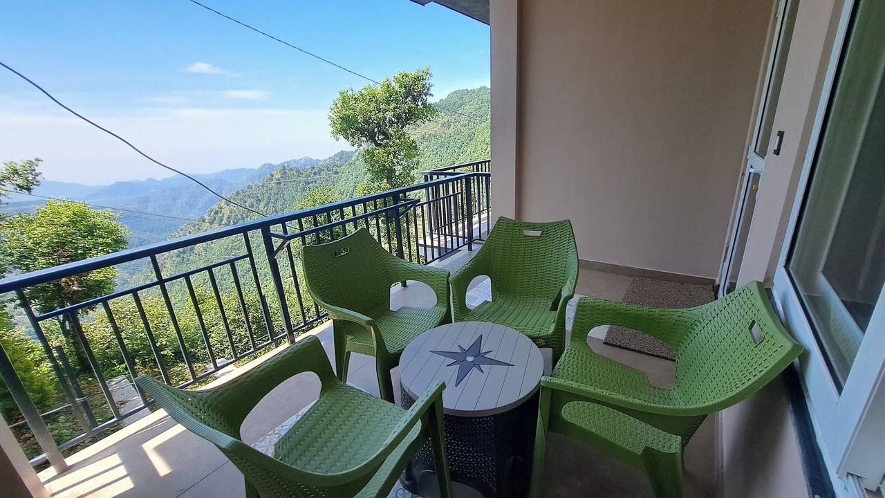 Photo of Bedroom in Tehri
