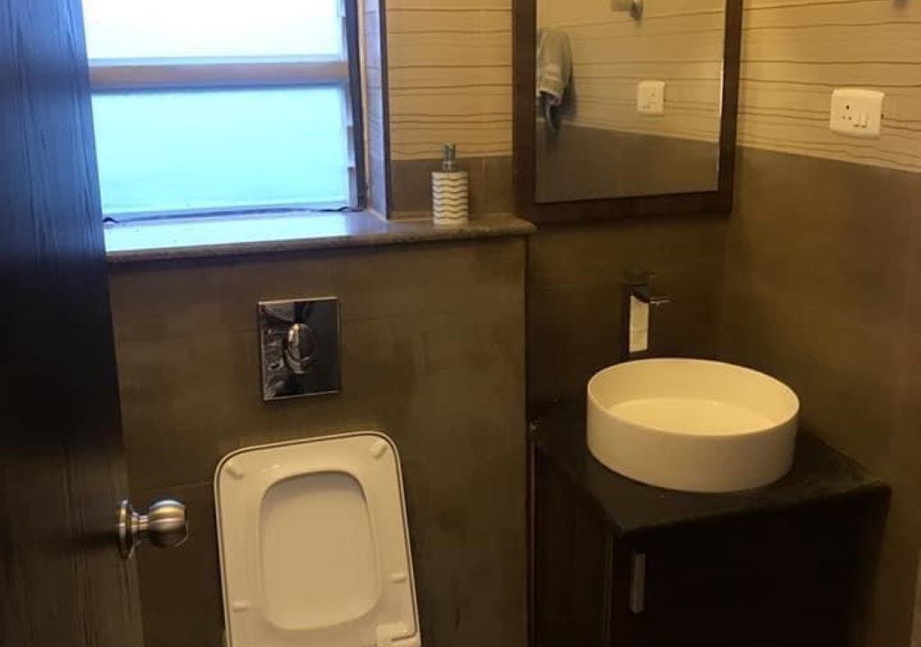 Photo of Bathroom in Kanathur