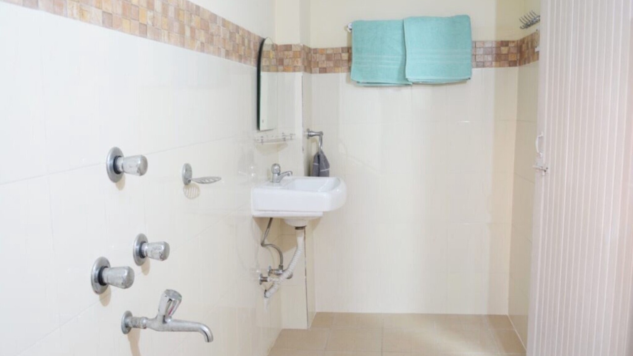Photo of Bathroom in Sector II