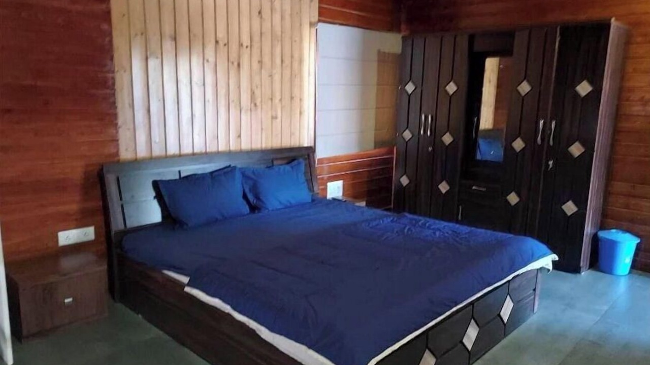 Photo of Bedroom in Hadapsar