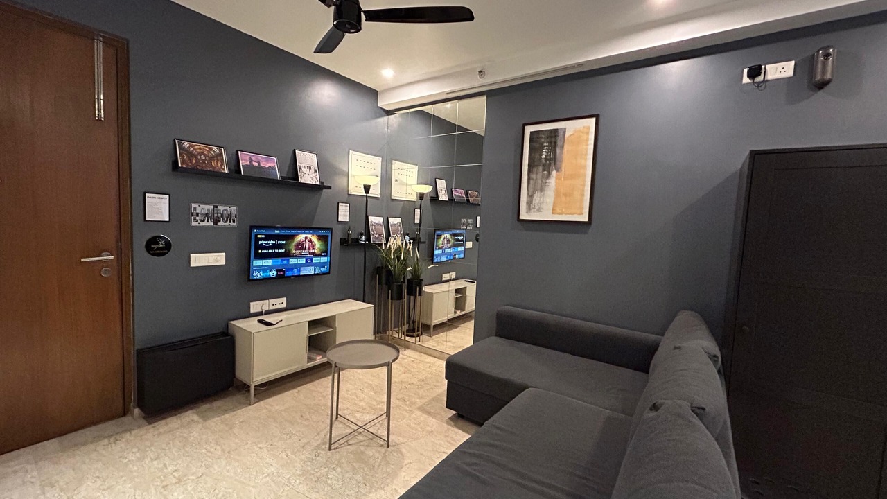 Photo of Livingroom in Thane West