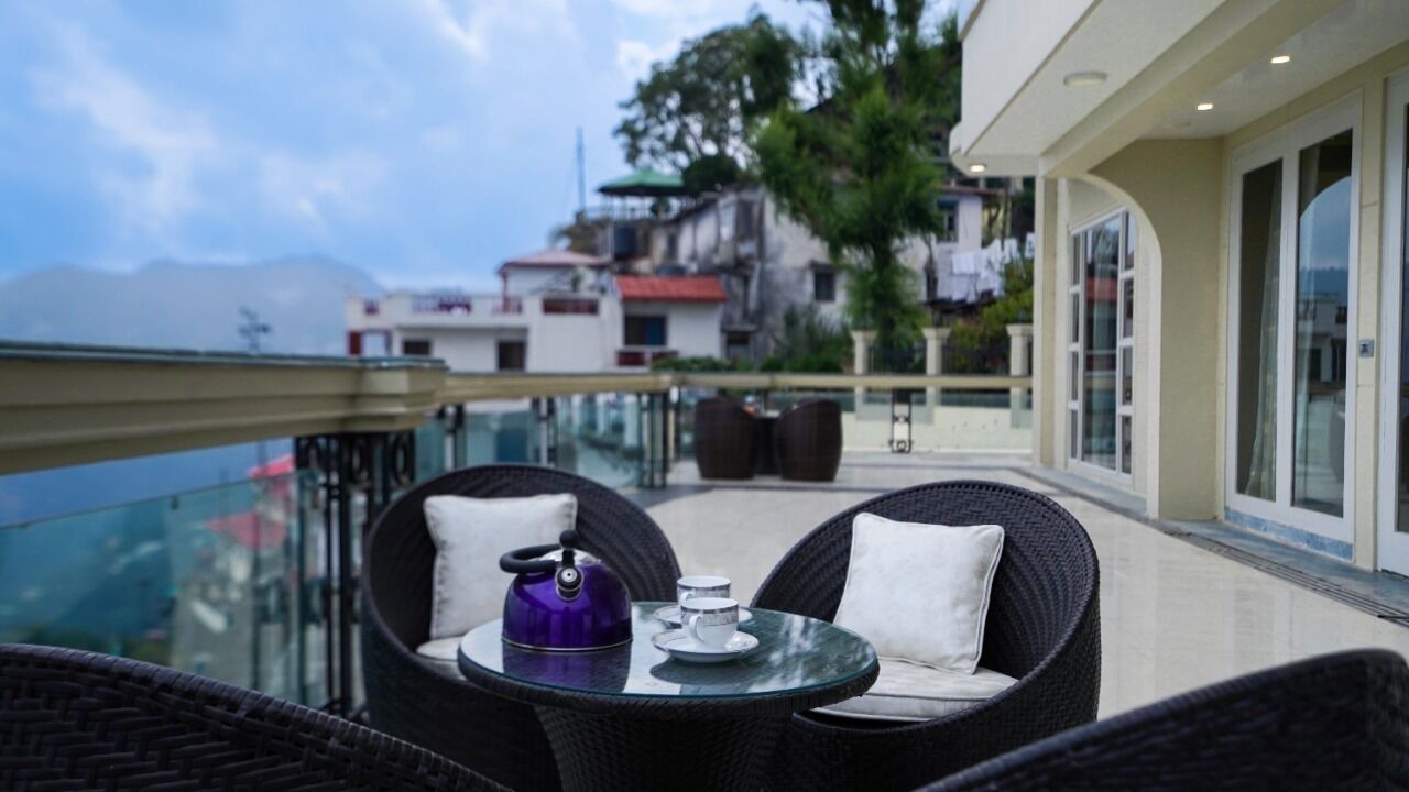 Photo of Outdoor in The Mall Road