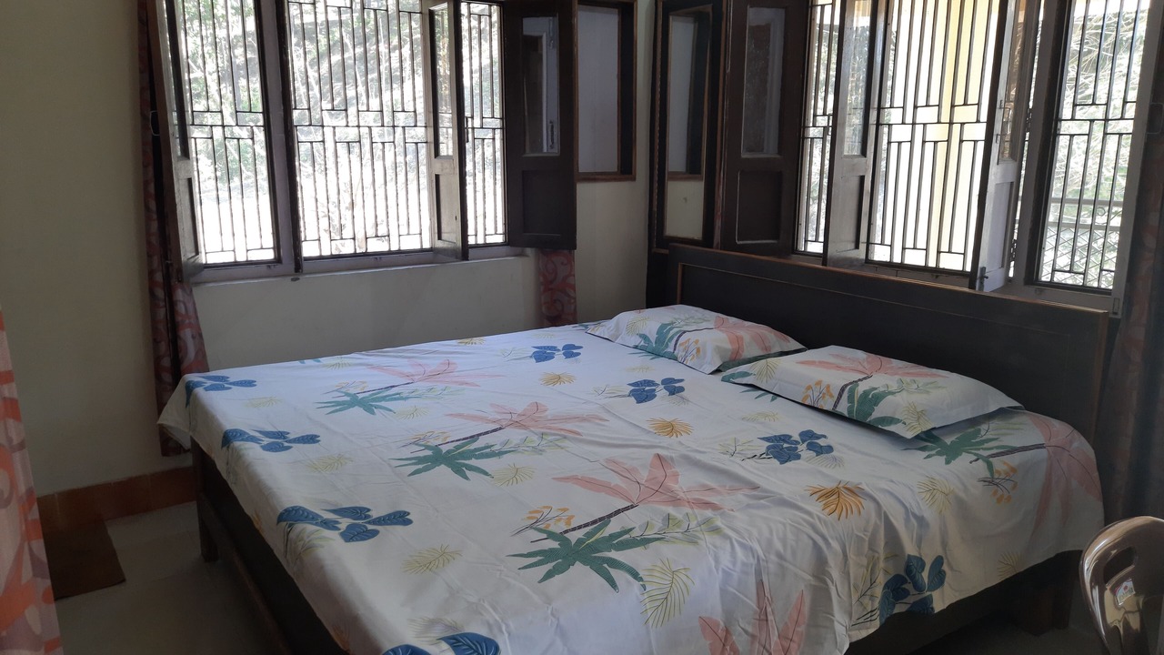 Photo of Bedroom in Lansdowne