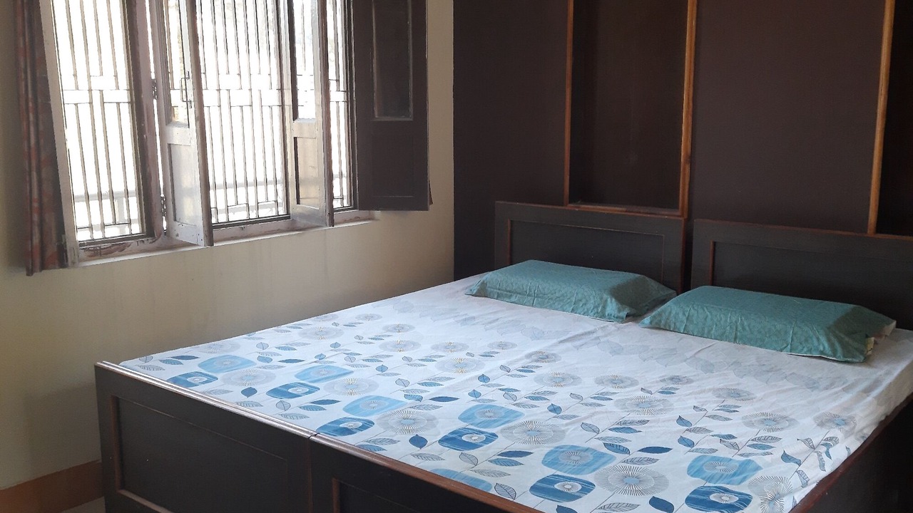 Photo of Bedroom in Lansdowne
