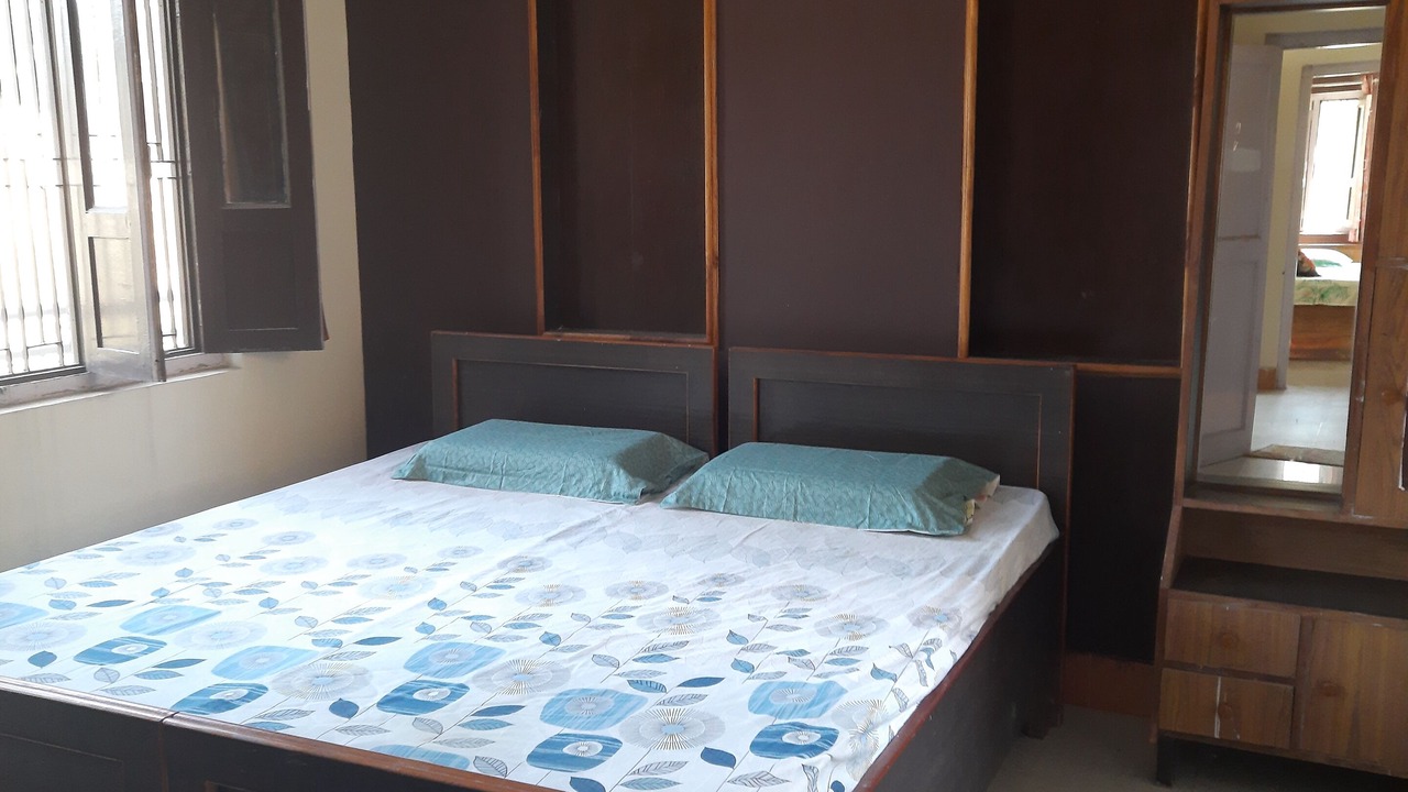 Photo of Bedroom in Lansdowne