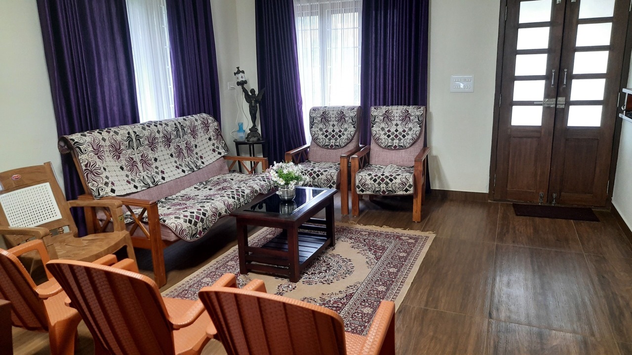 Photo of Livingroom in Ooty