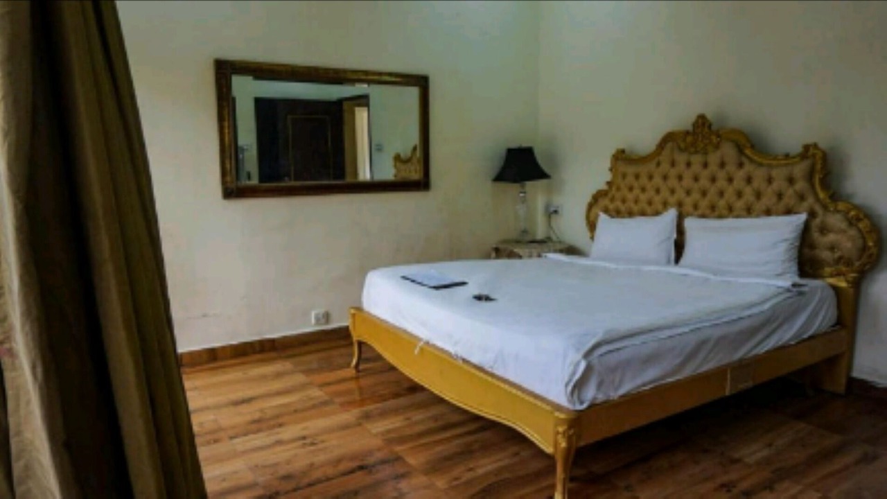 Photo of Bedroom in Aarey Colony