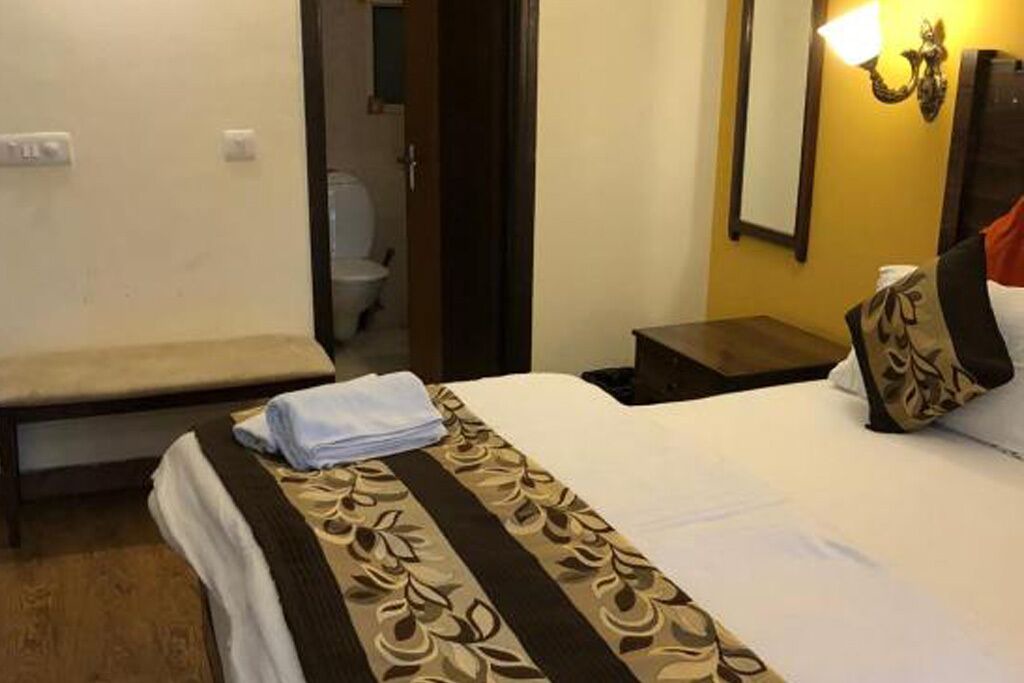 Photo of Bedroom in Tapovan
