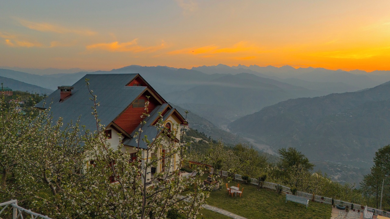 Photo of Outdoor in Mandhol