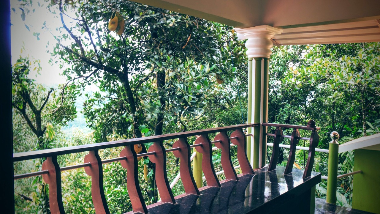 Photo of Patio Balcony in Udumbanchola