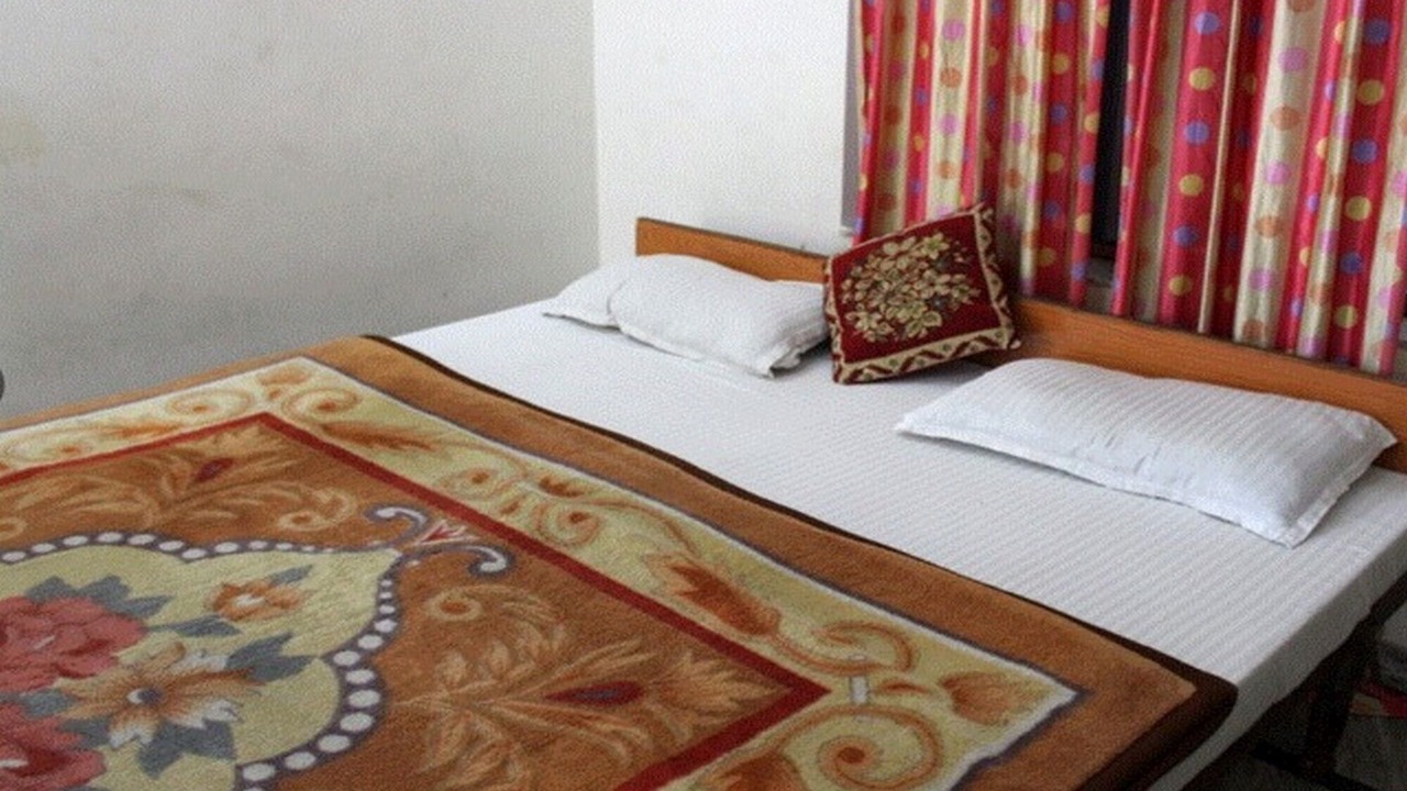 Photo of Bedroom in Tapovan