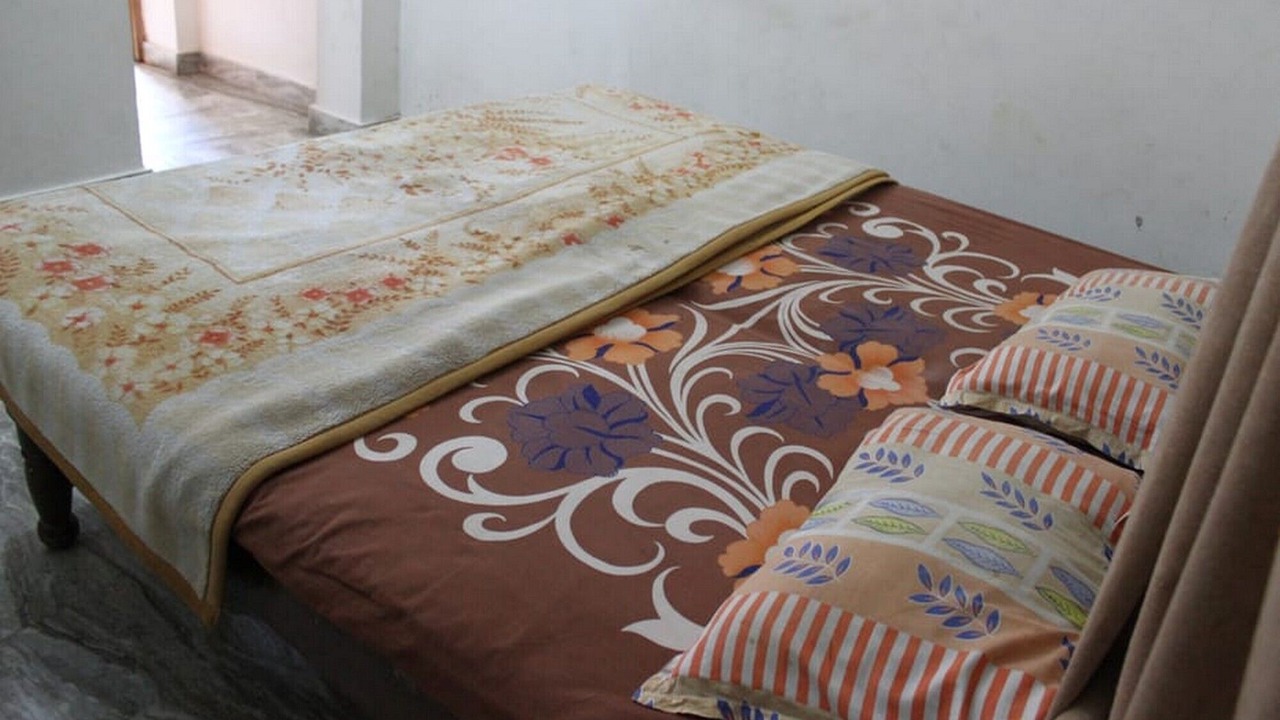 Photo of Bedroom in Tapovan