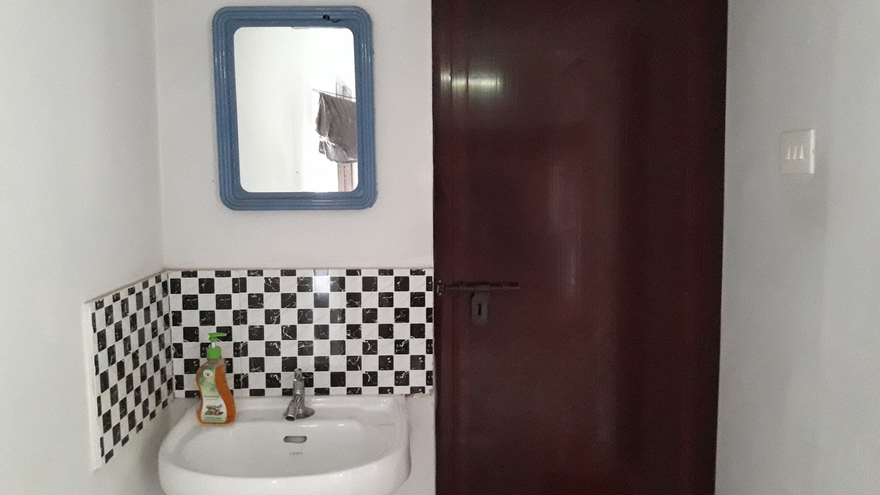 Photo of Bathroom in Irinjalakuda