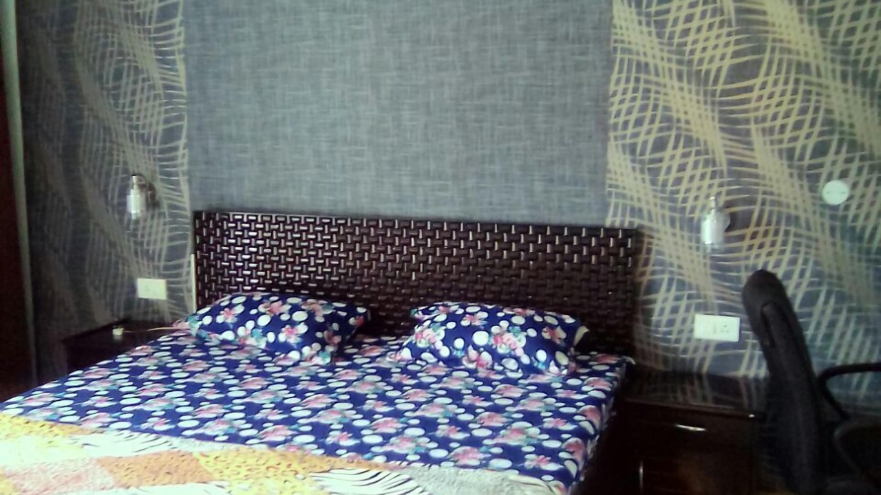 Photo of Bedroom in Tapovan