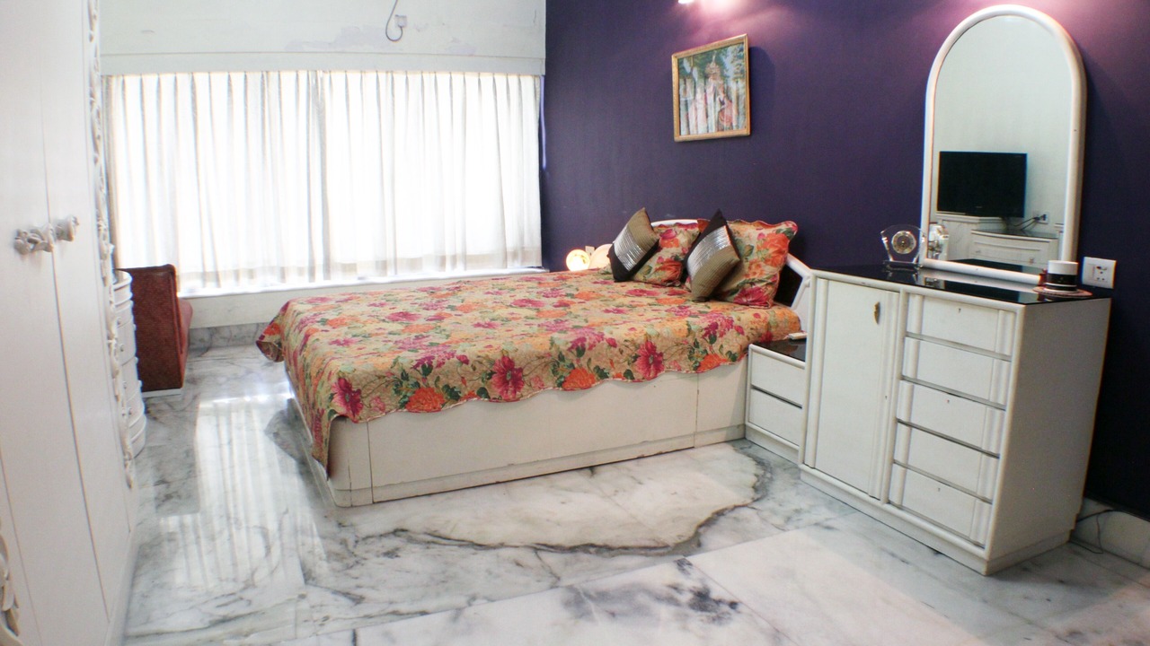 Photo of Bedroom in Alipur